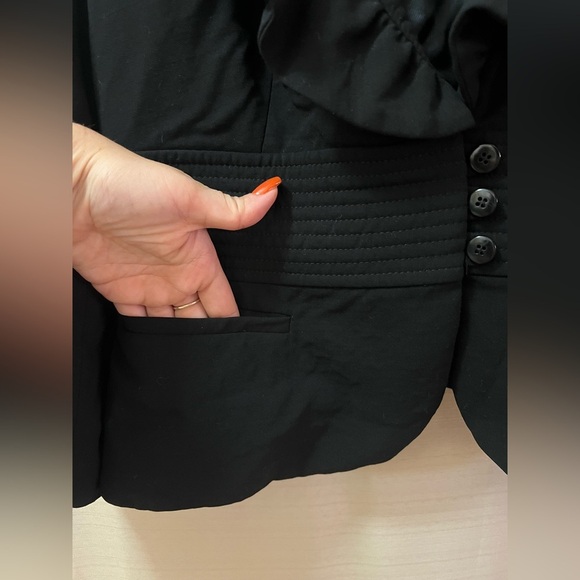 Armani Collezioni Black Wool Blazer Made in Italy Size 12 Button Up Ruffles - Picture 12 of 13